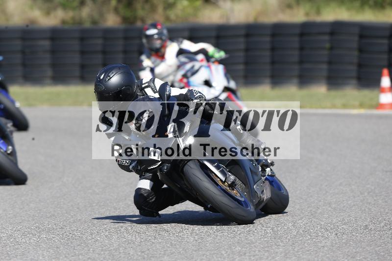 Archiv-2025/49 26.08.2025 Cornu Master School ADR/rot-rouge/34